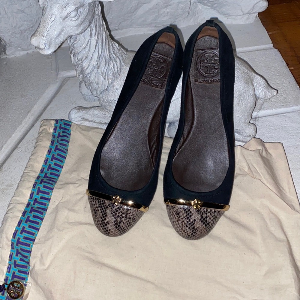 Tory Burch Snakeskin Flats 🤩✨